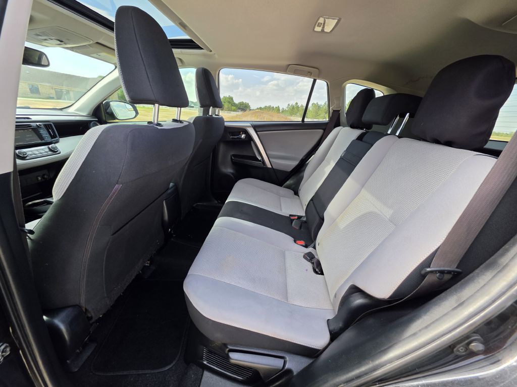 2016 Toyota Rav4 Image 9