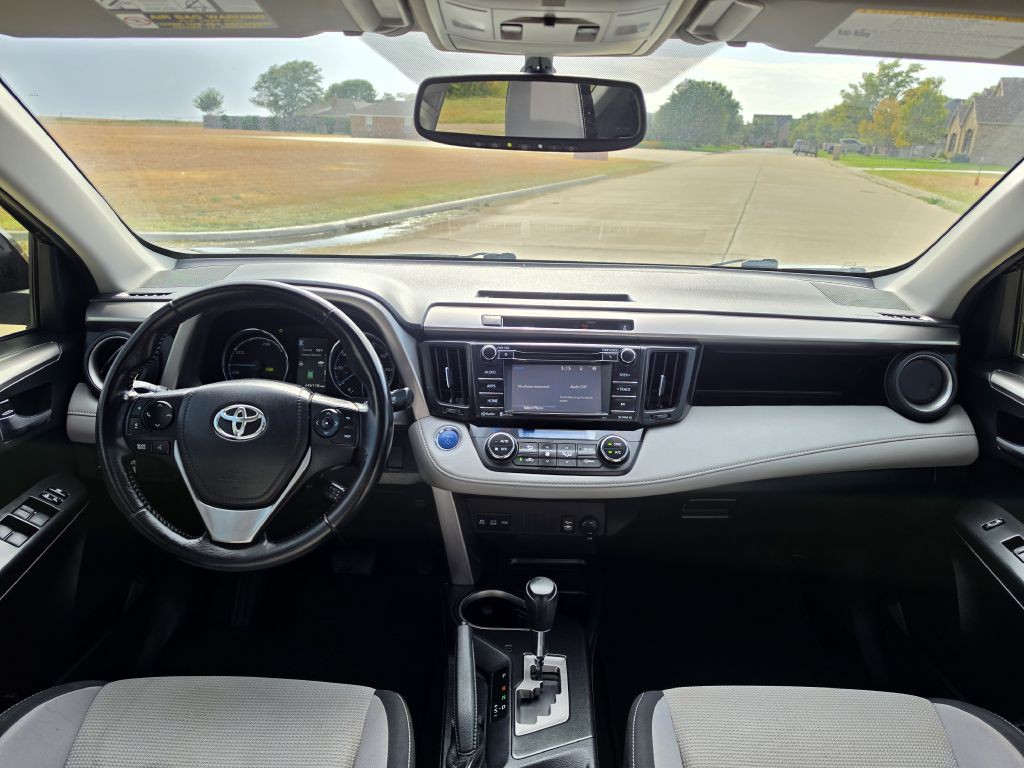 2016 Toyota Rav4 Image 17
