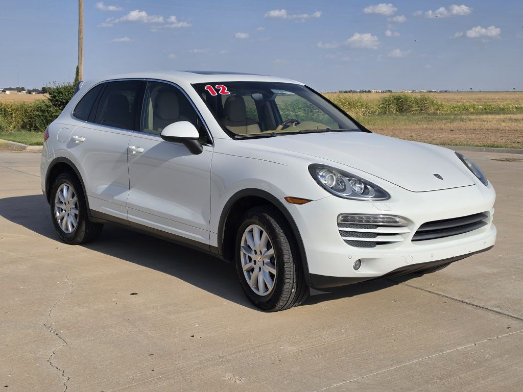 2012 Porsche Cayenne Image 2
