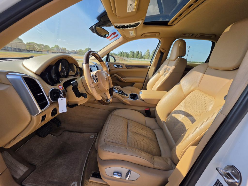 2012 Porsche Cayenne Image 7