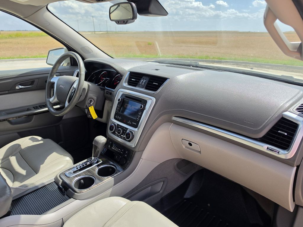 2016 GMC Acadia Image 17