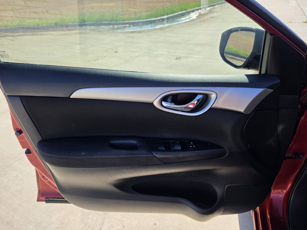 2015 Nissan Sentra Image 8