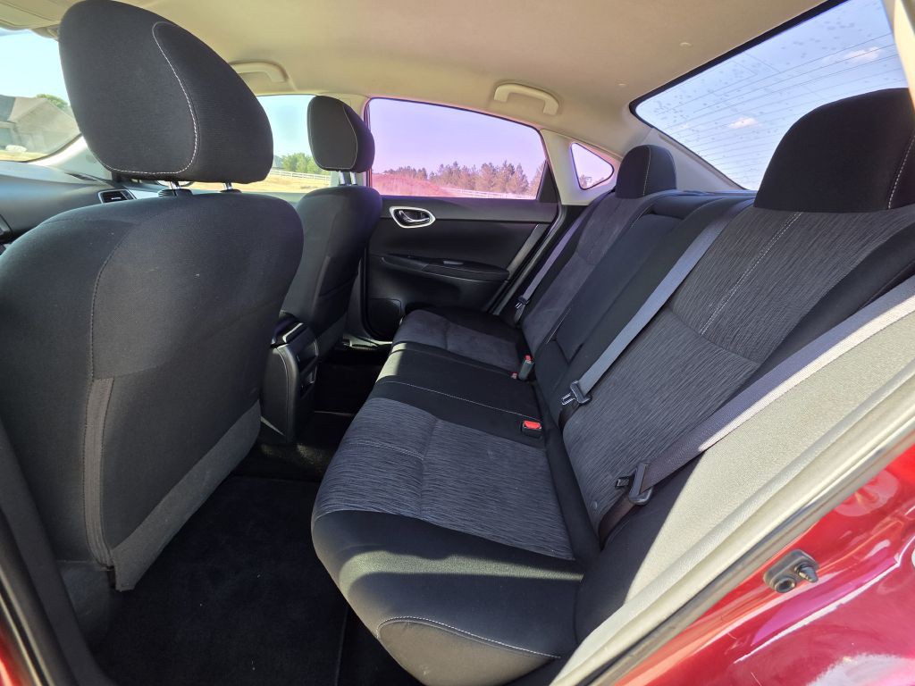 2015 Nissan Sentra Image 9