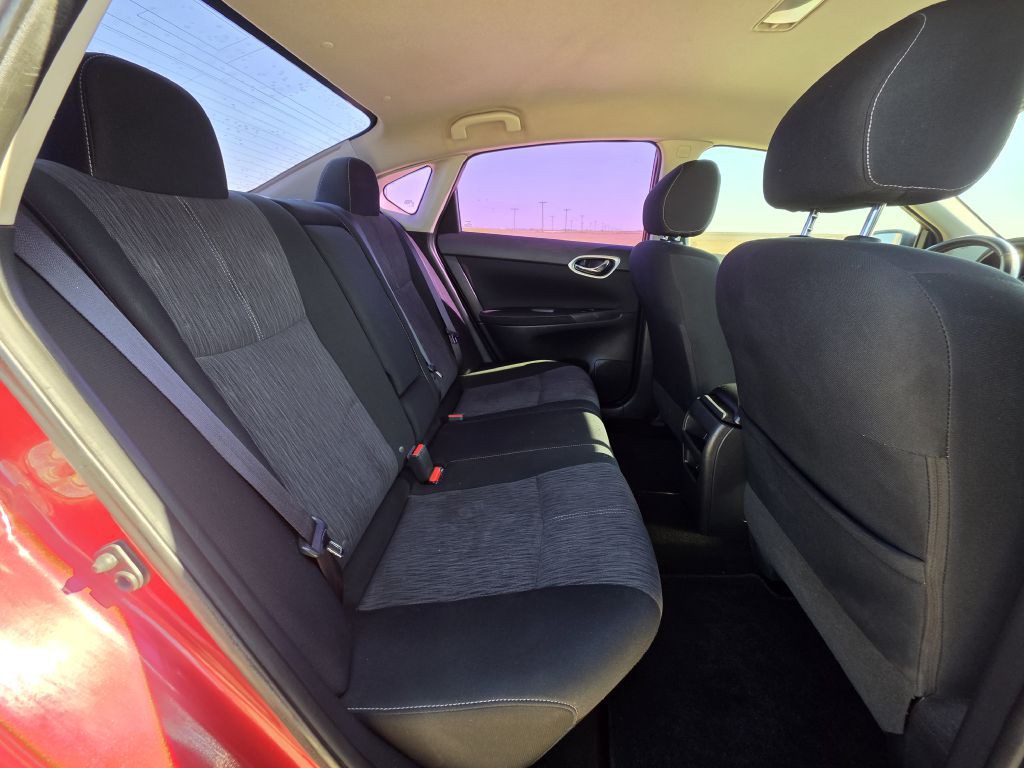 2015 Nissan Sentra Image 11