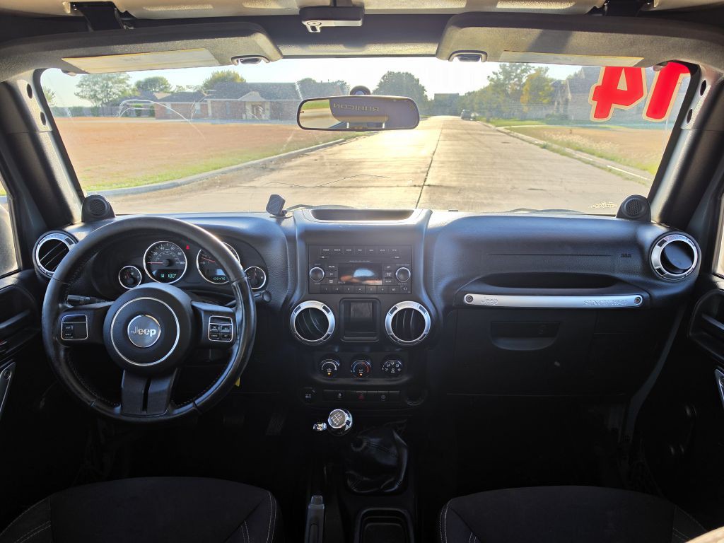 2014 Jeep Wrangler Image 13