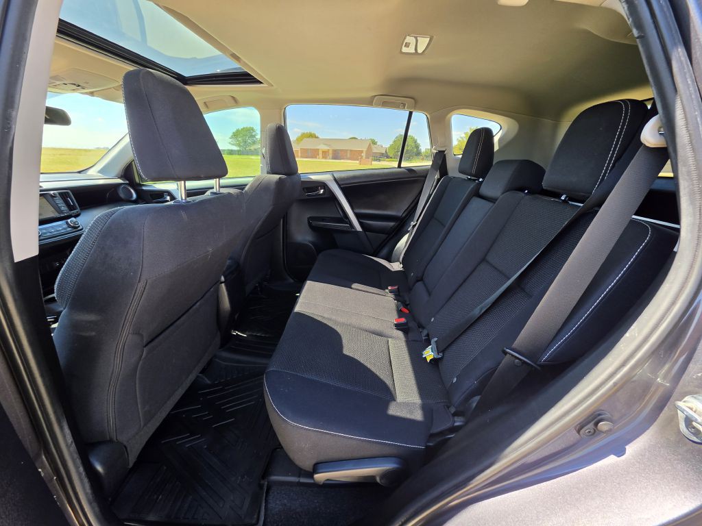 2018 Toyota Rav4 Image 9