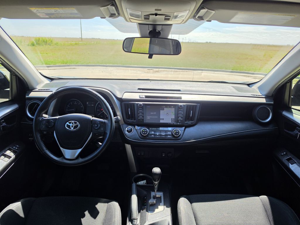2018 Toyota Rav4 Image 17