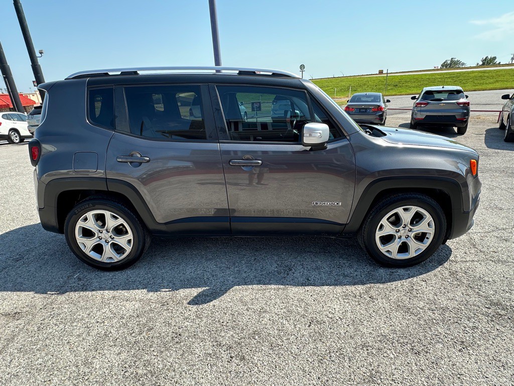 2017 Jeep Renegade Image 5