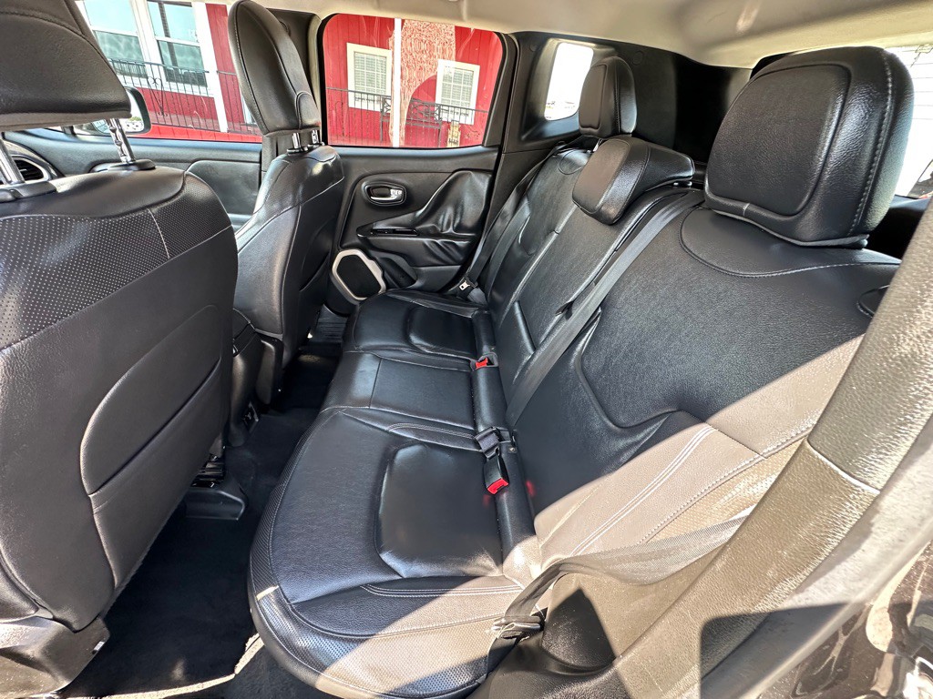 2017 Jeep Renegade Image 8