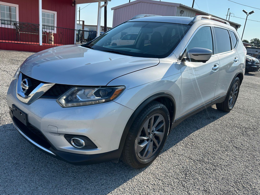 2016 Nissan Rogue Image 1