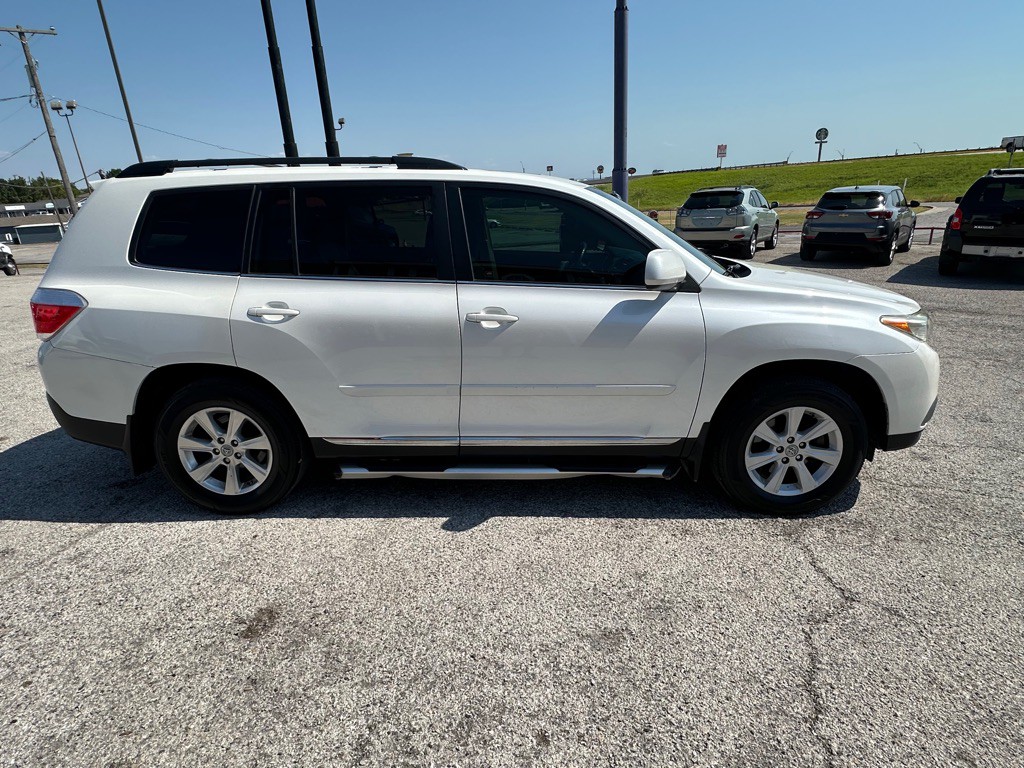 2013 Toyota Highlander Image 5