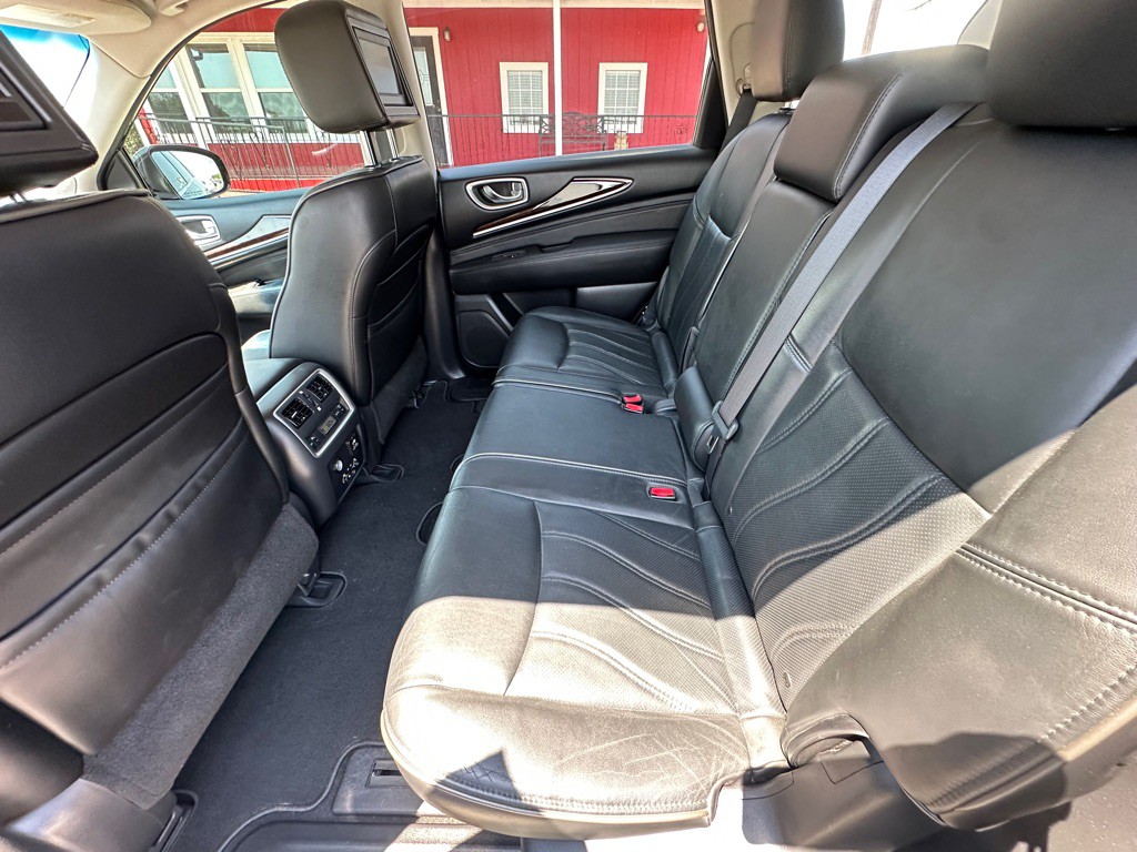 2013 INFINITI JX35 Image 8
