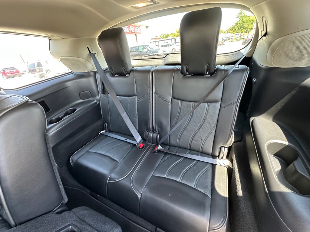 2013 INFINITI JX35 Image 9