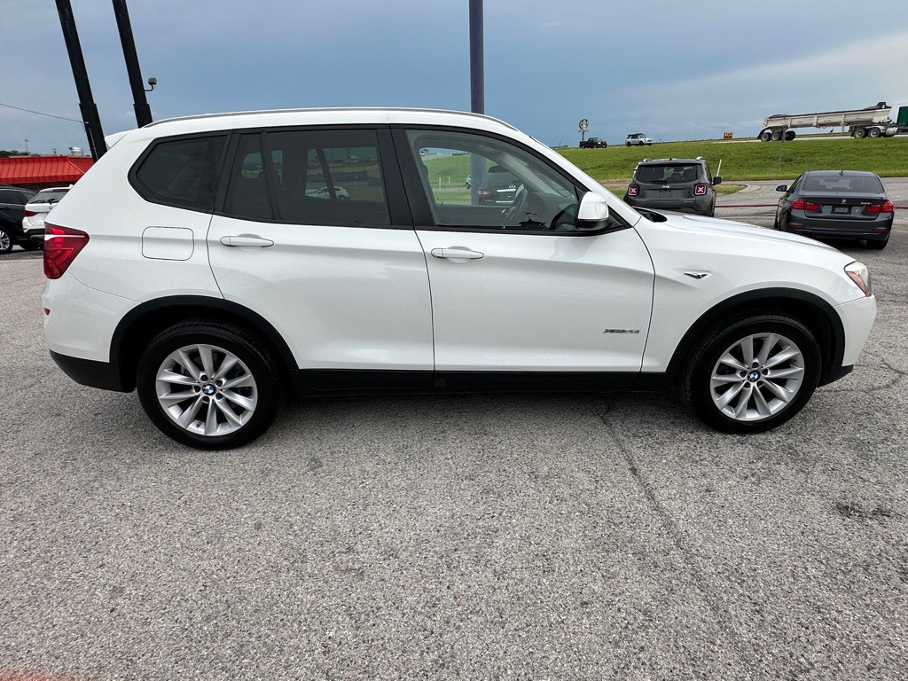 2017 BMW X3 Image 5