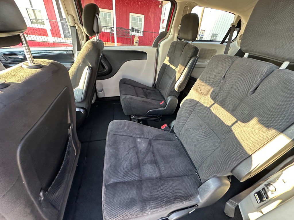2015 Dodge Grand Caravan Image 8