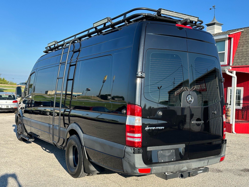 2018 Mercedes-Benz Sprinter Image 3