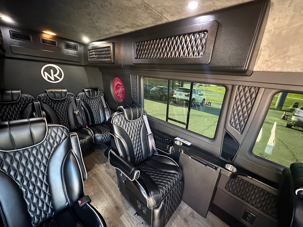 2018 Mercedes-Benz Sprinter Image 11