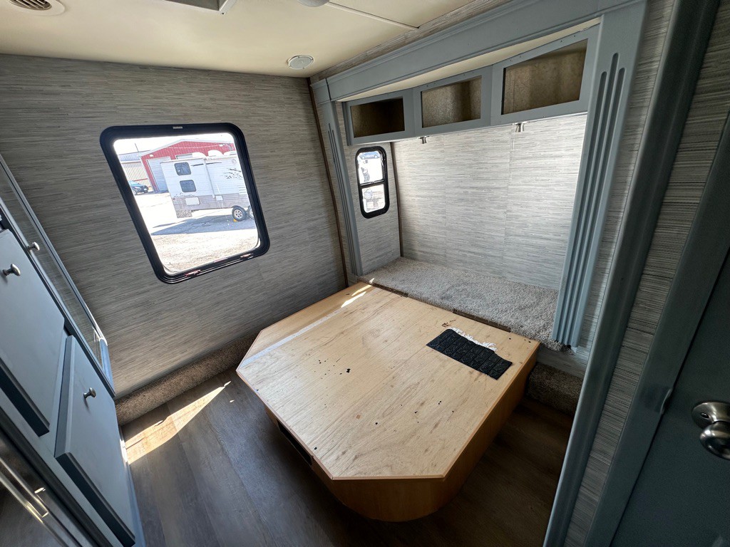 2007 Ford Econoline Image 14
