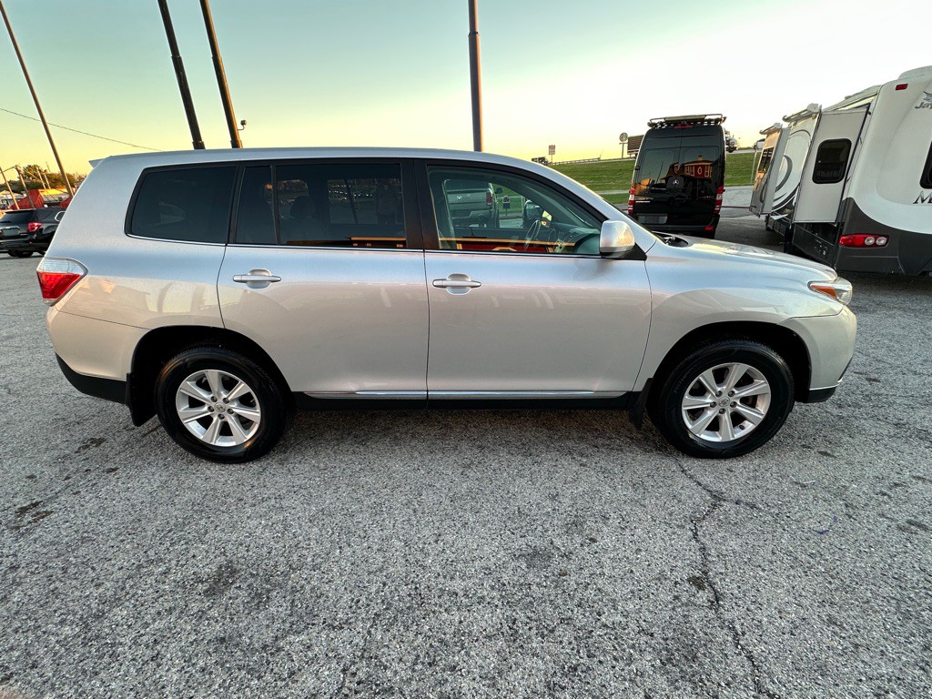 2013 Toyota Highlander Image 5