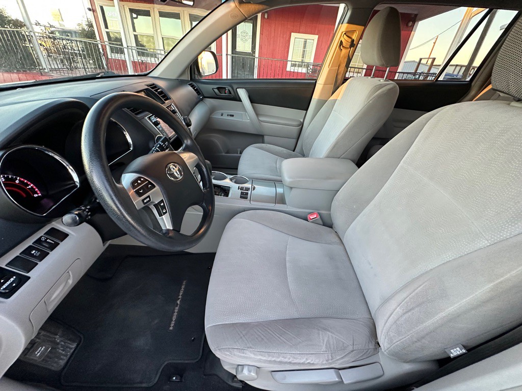 2013 Toyota Highlander Image 7