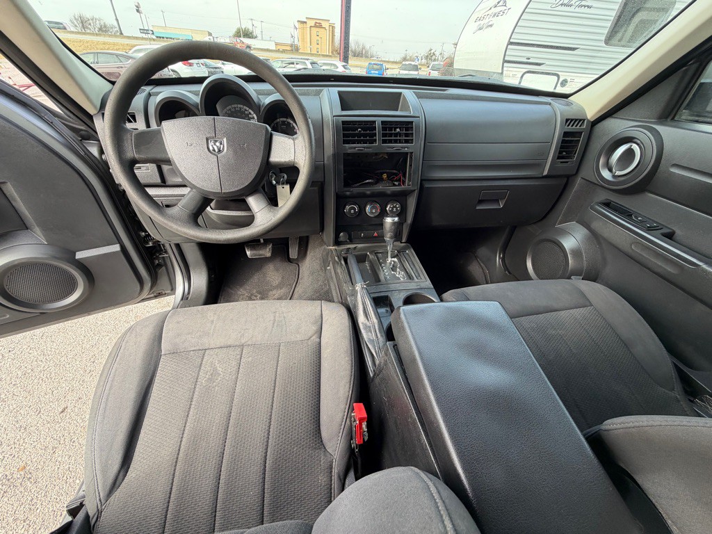 2011 Dodge Nitro Image 9