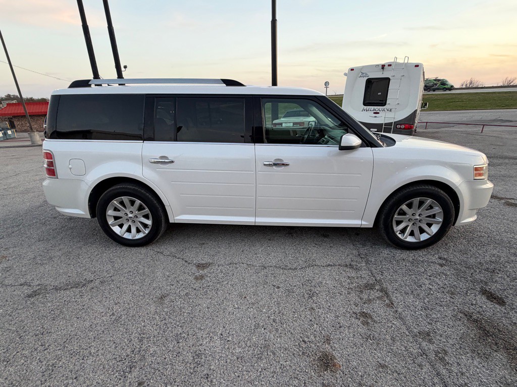 2011 Ford Flex Image 5