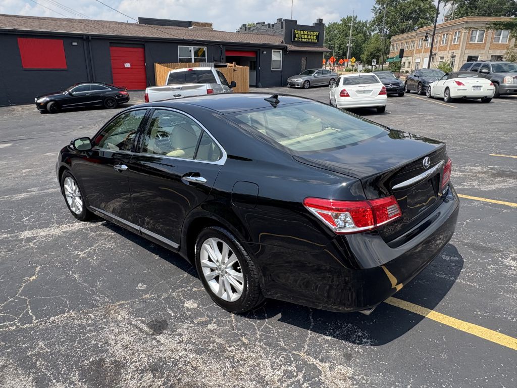 2011 Lexus ES Image 7
