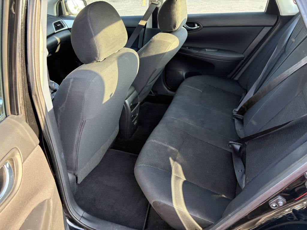 2017 Nissan Sentra Image 11