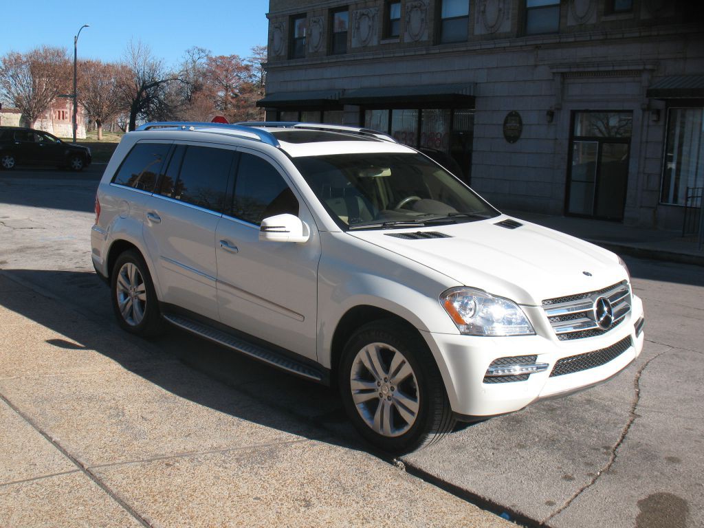2011 Mercedes-Benz GL-Class Image 6