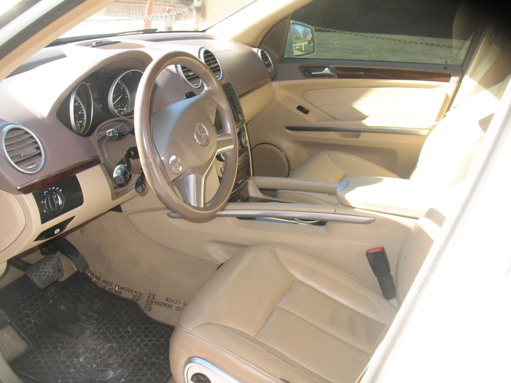 2011 Mercedes-Benz GL-Class Image 13