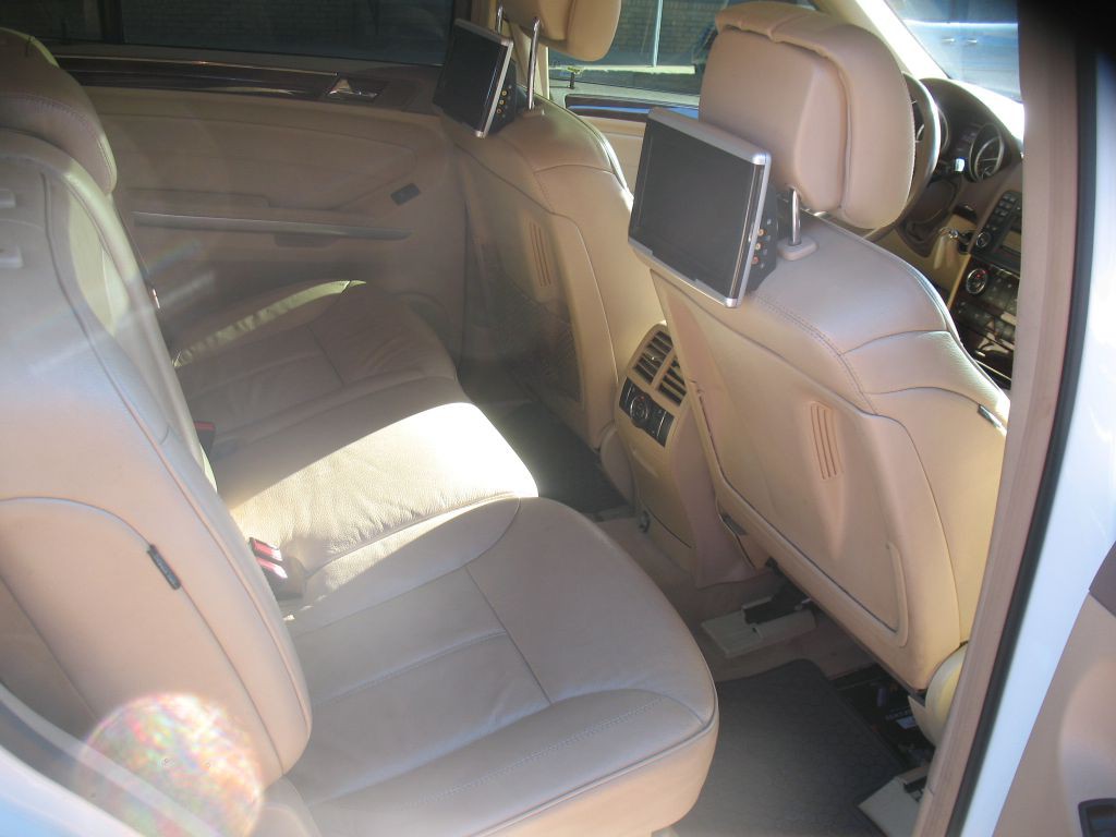 2011 Mercedes-Benz GL-Class Image 20