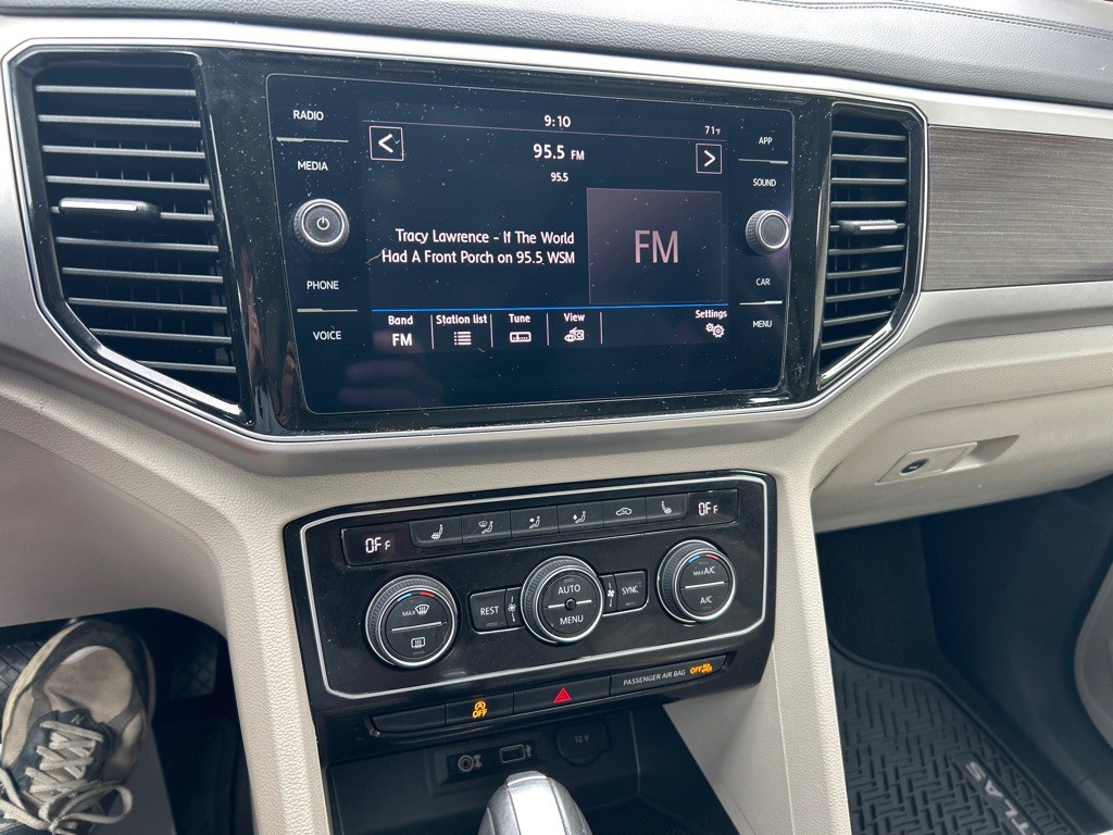 2018 Volkswagen Atlas Image 9