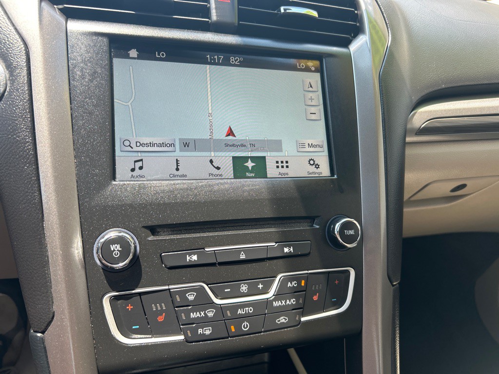 2017 Ford Fusion Image 10