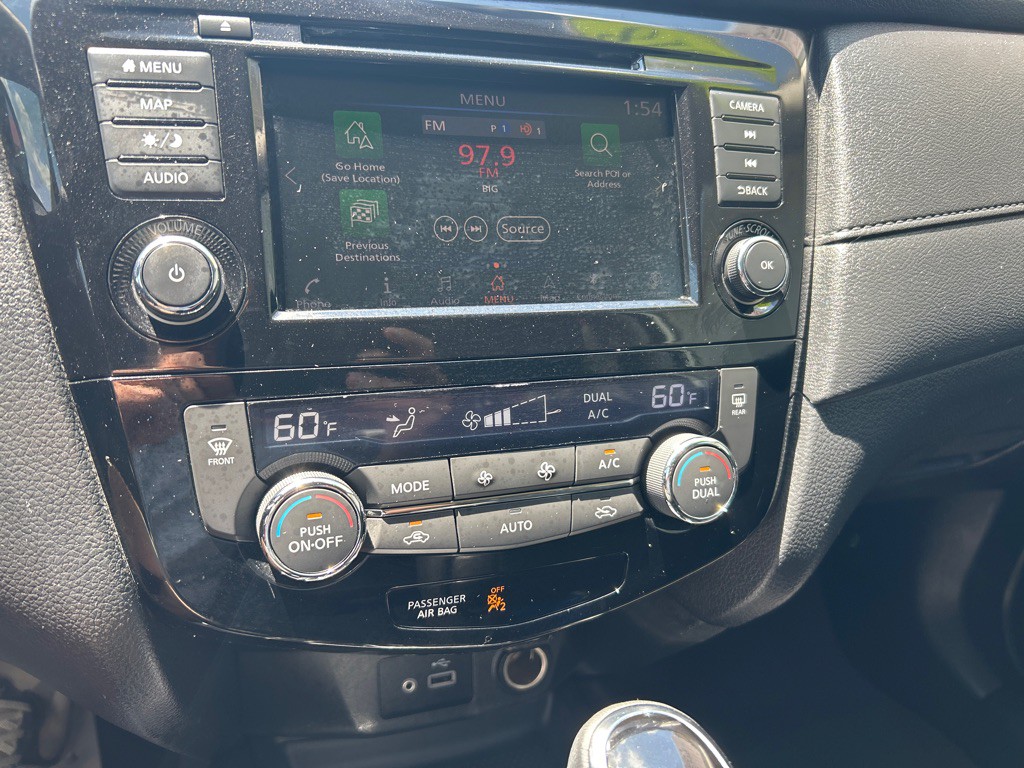 2018 Nissan Rogue Image 9