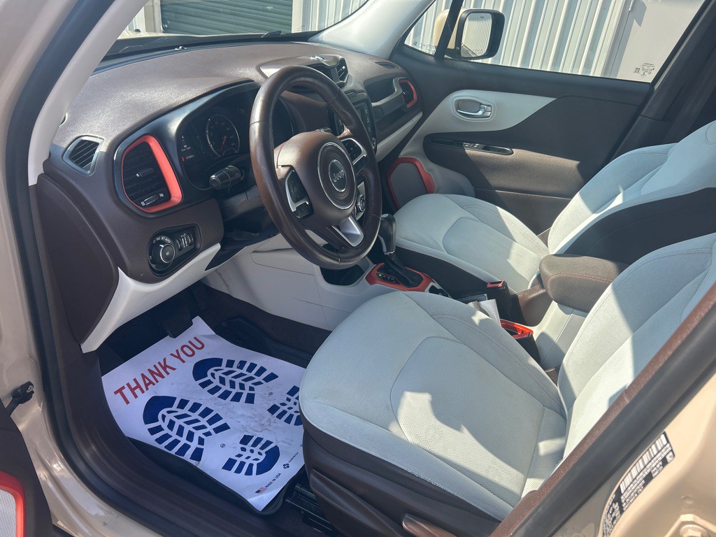 2015 Jeep Renegade Image 7