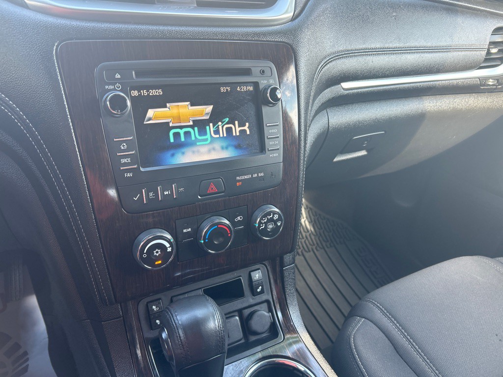 2016 Chevrolet Traverse Image 8