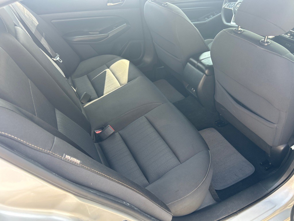 2020 Nissan Altima Image 5