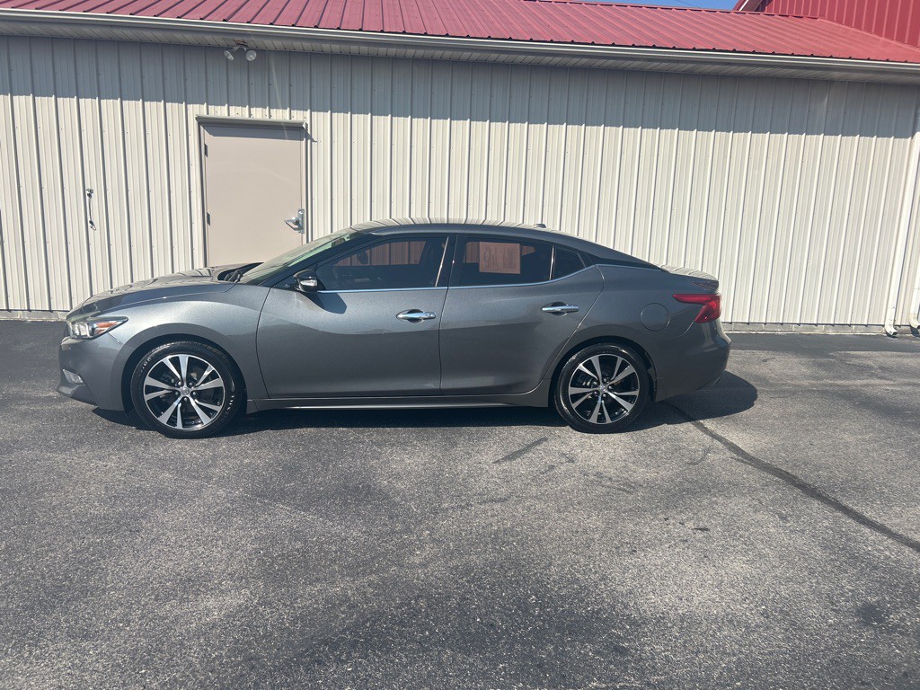 2018 Nissan Maxima Image 1