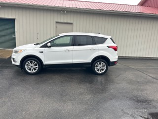 Image for 2019 Ford Escape SE ID: 6869940