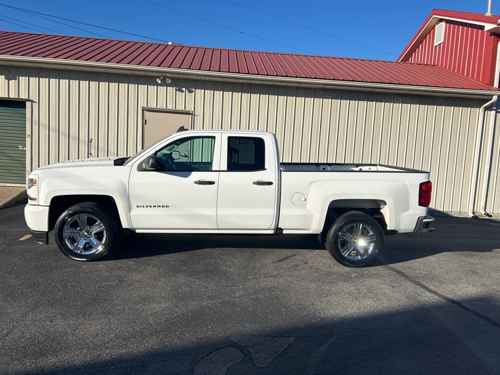 2016 Chevrolet Silverado 1500 Image 1