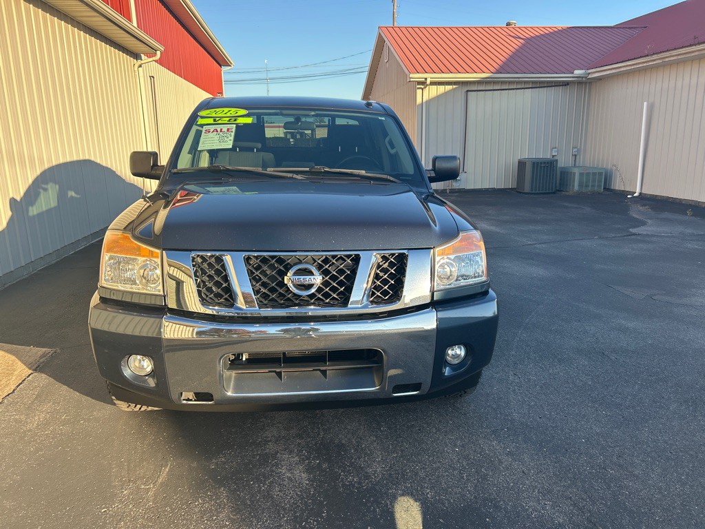 2015 Nissan Titan Image 3