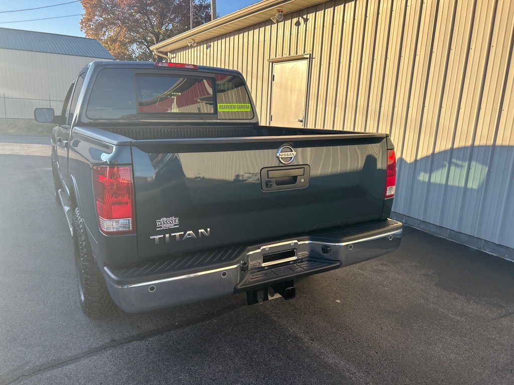 2015 Nissan Titan Image 6