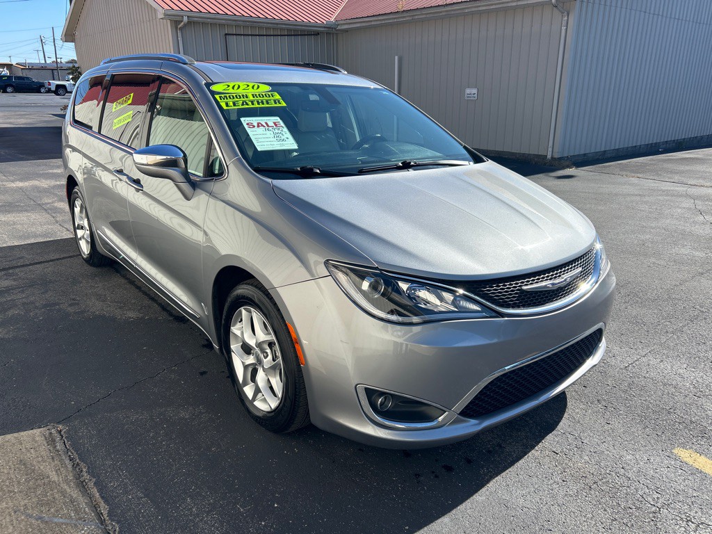 2020 Chrysler Pacifica Image 4