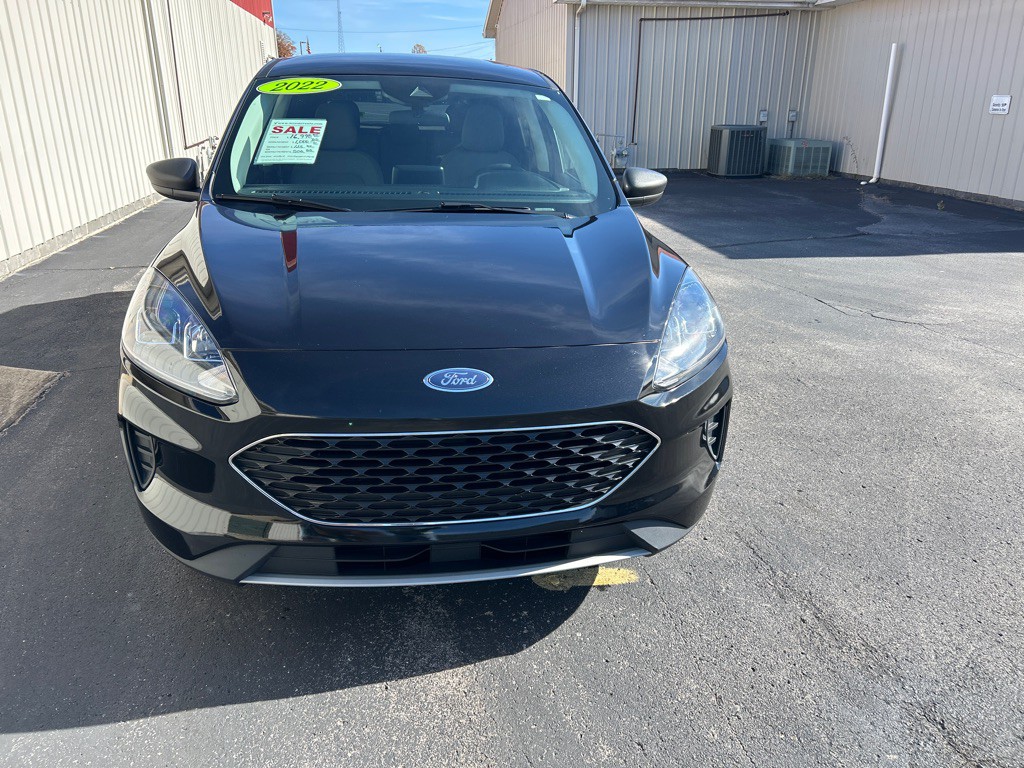 2022 Ford Escape Image 3