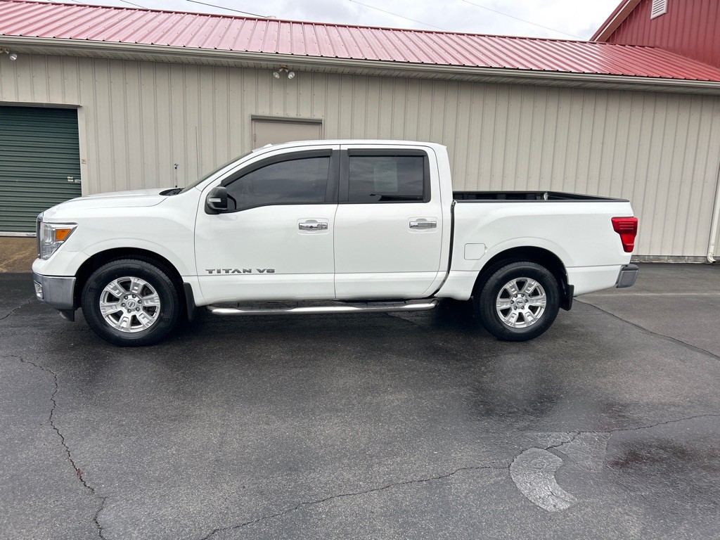 2018 Nissan Titan Image 1