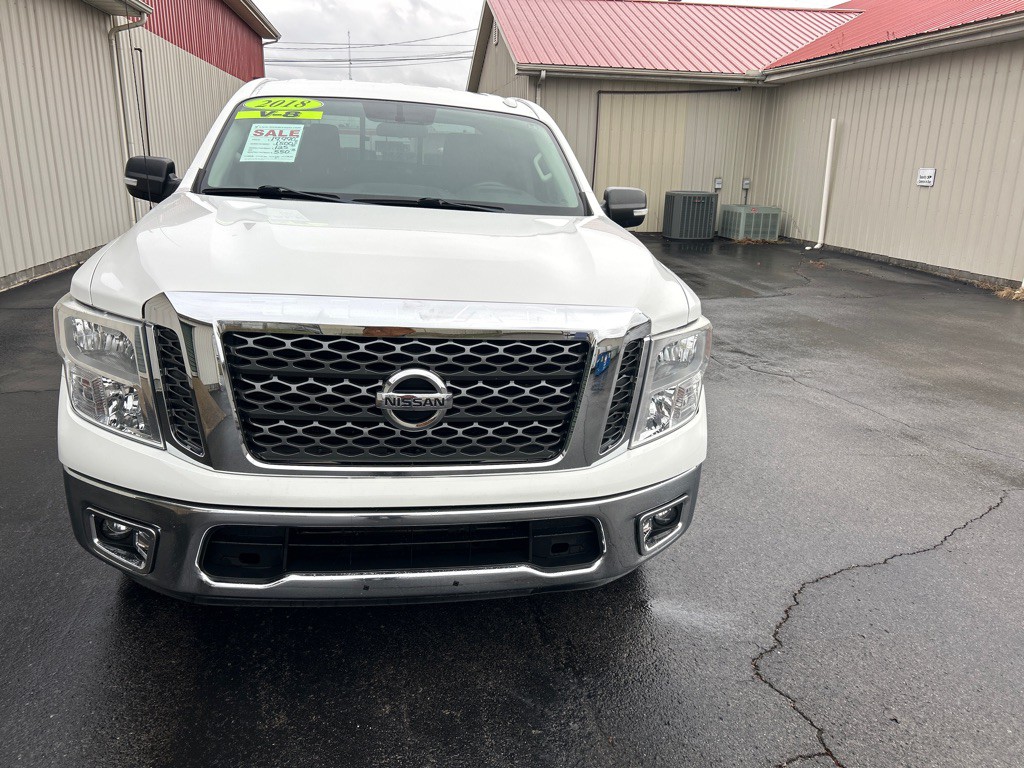 2018 Nissan Titan Image 3