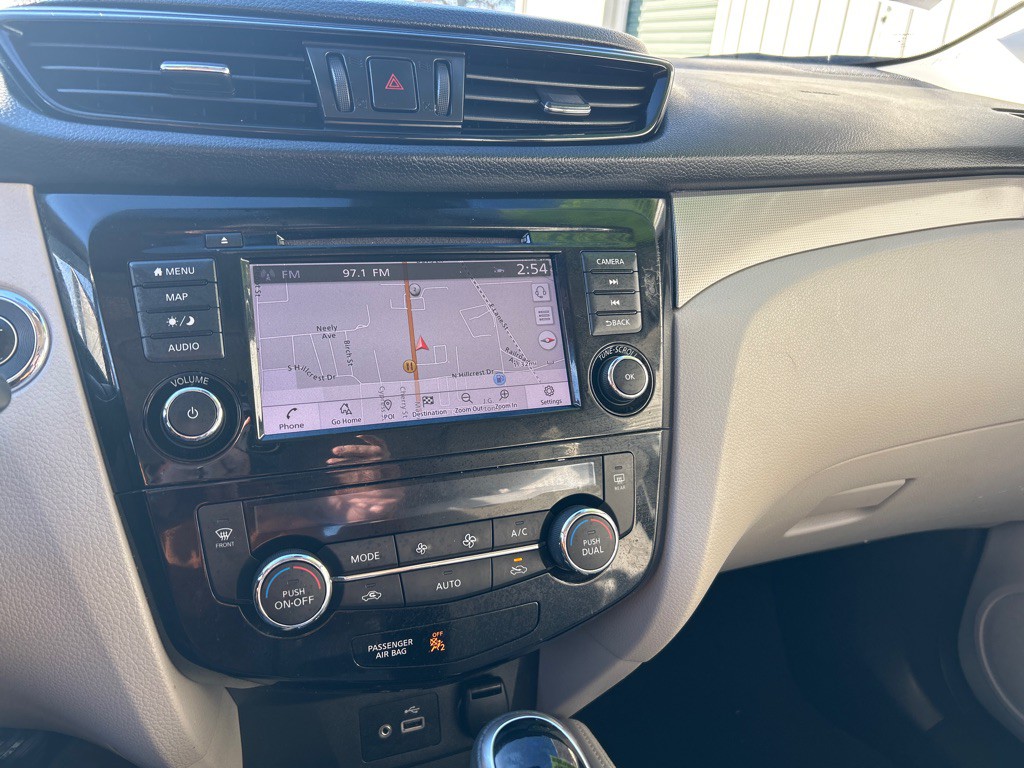 2020 Nissan Rogue Image 8