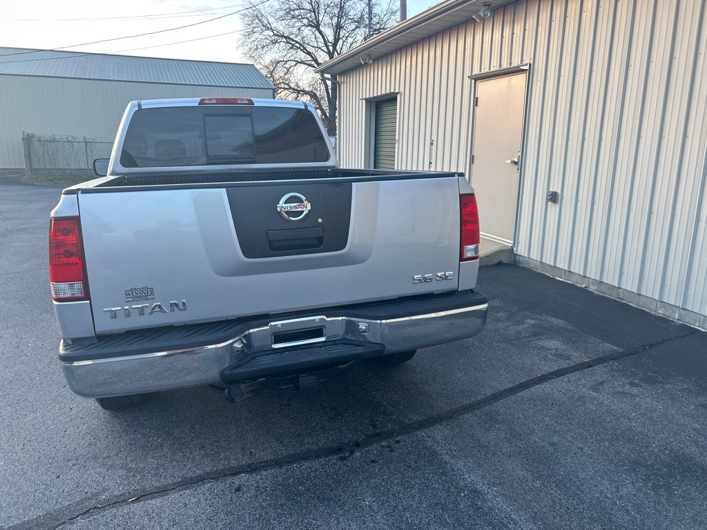 2005 Nissan Titan Image 5