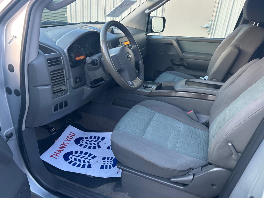 2005 Nissan Titan Image 6