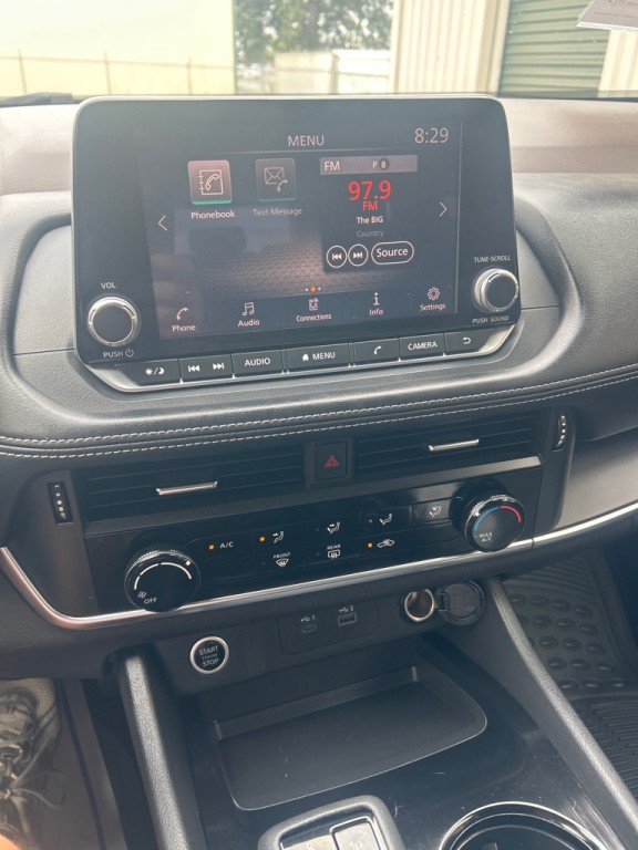 2021 Nissan Rogue Image 9